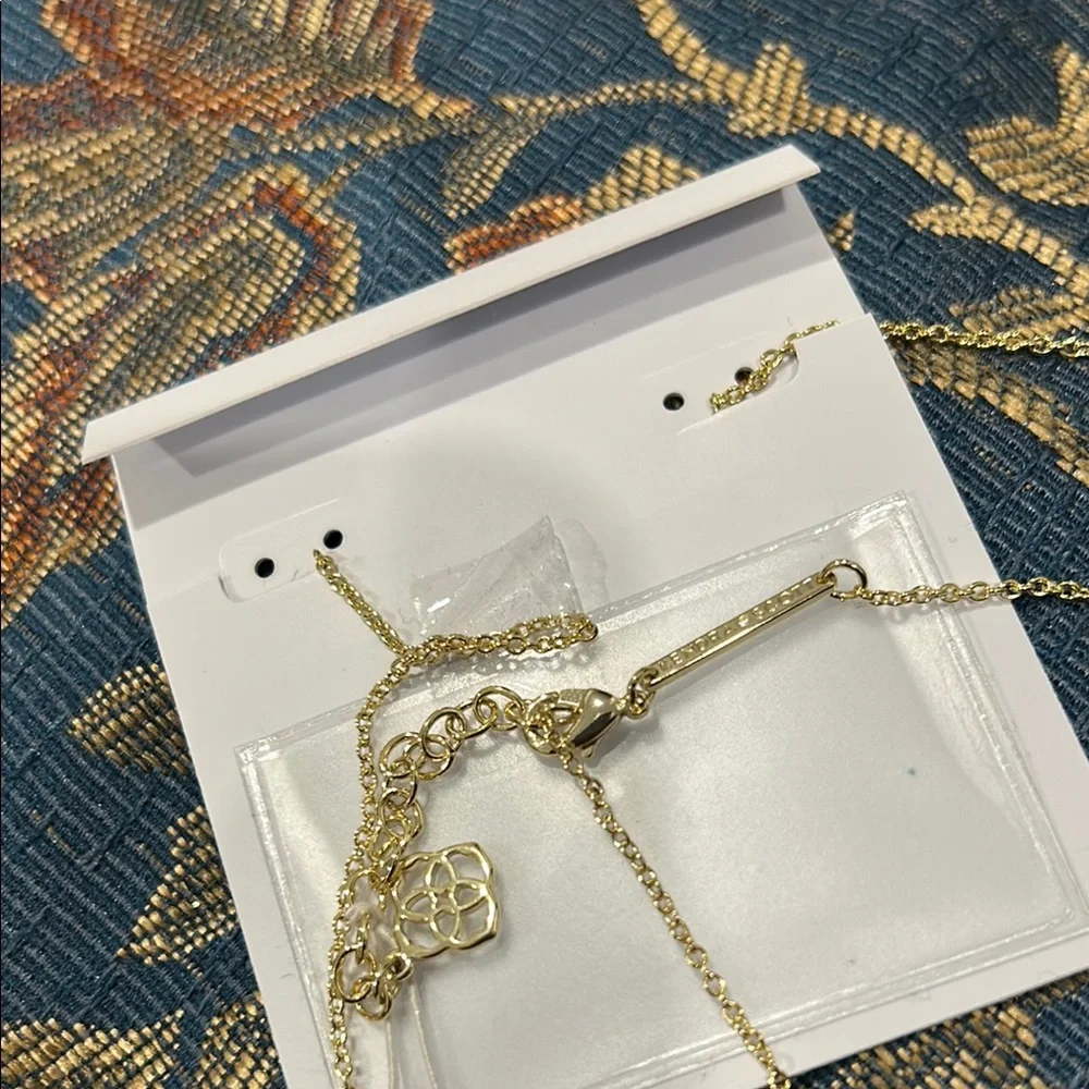 NWT Kendra Scott Cory Necklace Gold & Rose Quartz